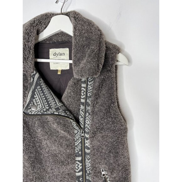 Dylan by True Grit Sherpa Vest S | Faux Fur Zip Front Gray Cozy Layer - Picture 3 of 13